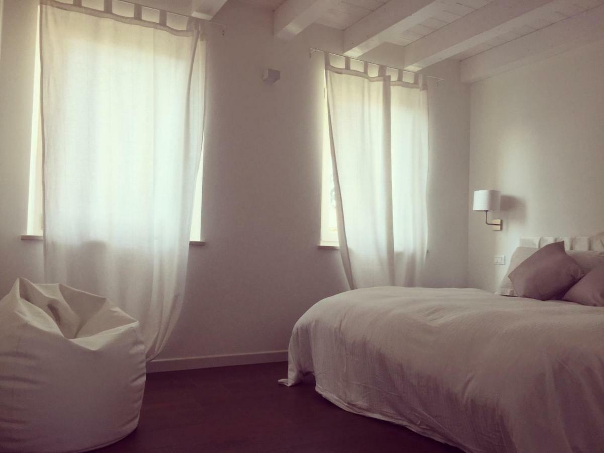 Hotel Sweet Corner à Castelnuovo del Garda Extérieur photo
